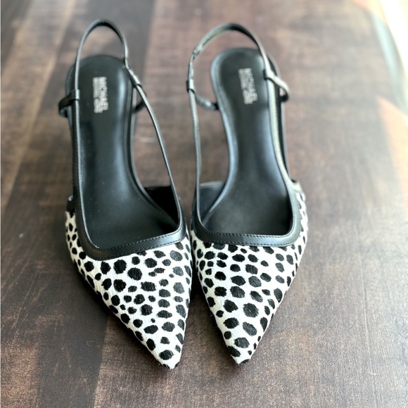 MICHAEL MICHAEL KORS
Alora Cheetah Print Calf Hair Slingback Pump - Picture 4 of 12